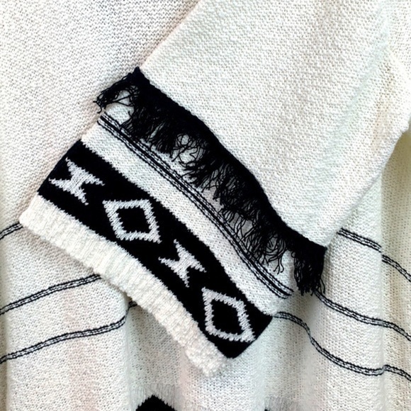 Rachel Zoe Aztec Tribal Print Open Front Cardigan - Picture 5 of 7